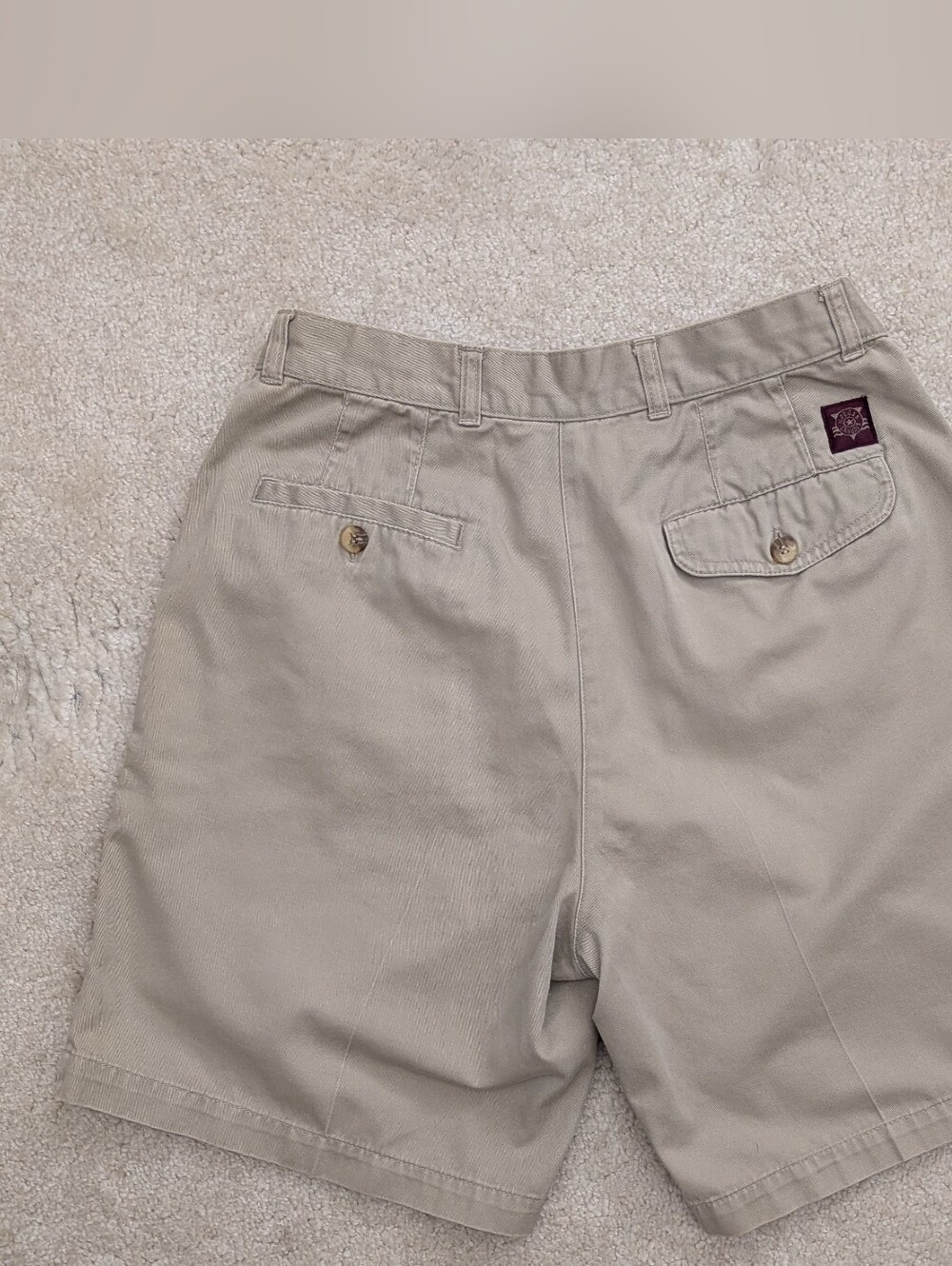 Haggar khaki shorts 30 waist - Picture 3 of 7